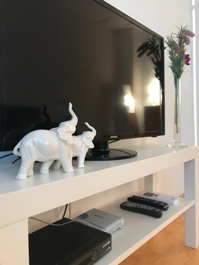 Апартаменты Квартира 2к в центре. Кондиционер, wifi 100Мбит/с Минск-15